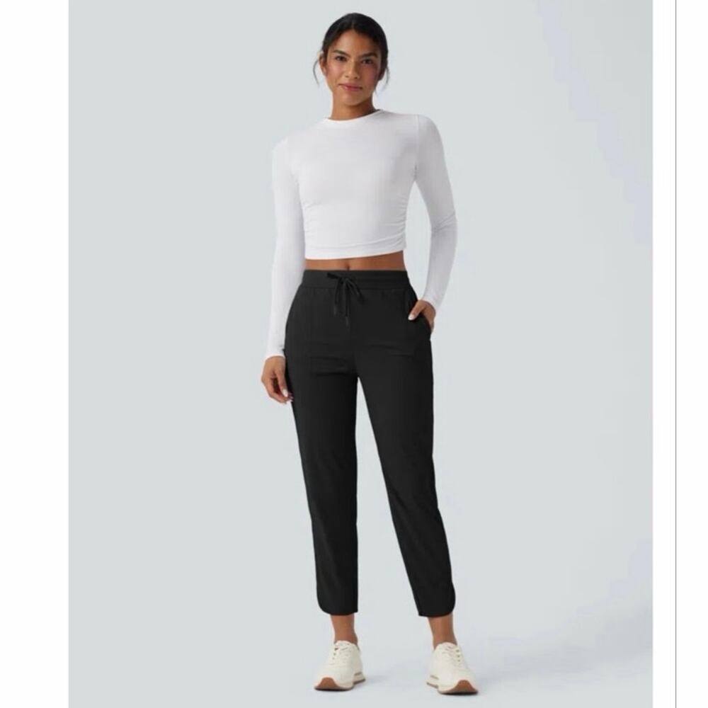 NWOT Halara Mid Rise Drawstring Quick Dry Tapered Pants Black Size L Regular - Picture 7 of 9